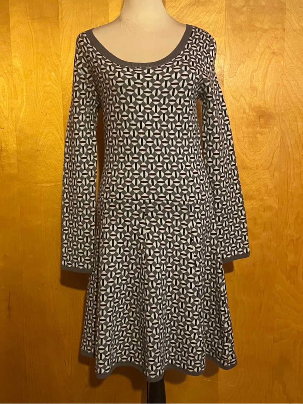 Madison Marcus Medium Black and White Geometric Long Sleeve A-Line Dress